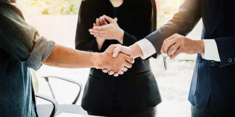 Mooresville car accident Lawyers meeting with a client.