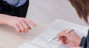 Workers' comp lawyer helping woman with tendon sheath inflammation